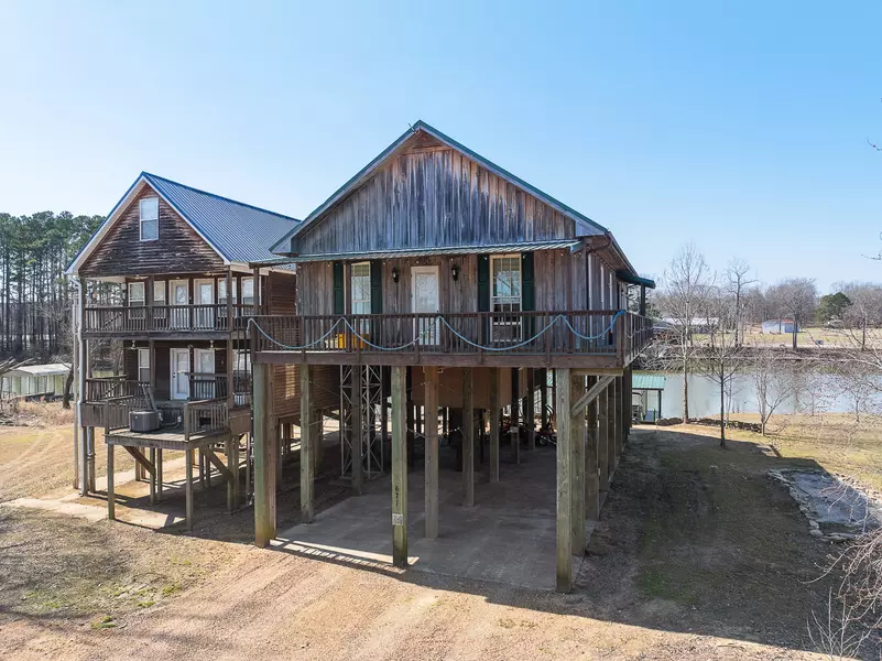 671 Gumdale Cv, Decaturville, TN 38329