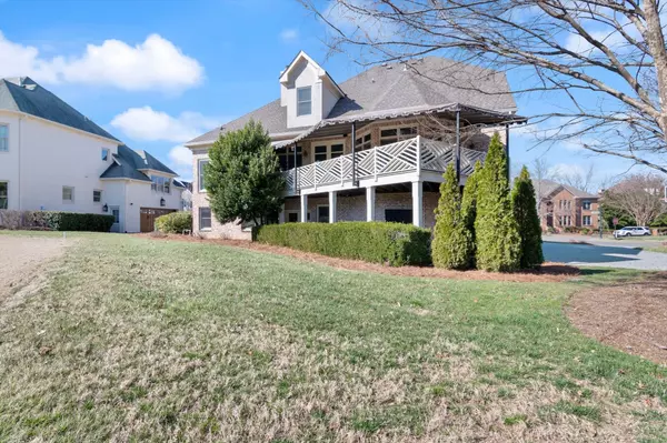 Brentwood, TN 37027,566 Midway Cir