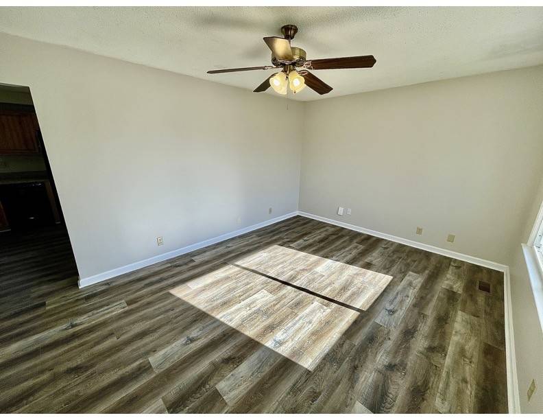 Clarksville, TN 37042,339 Bancroft Dr
