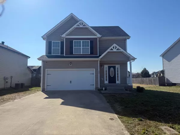 537 Falkland Cir, Clarksville, TN 37042