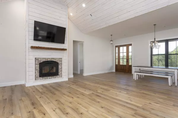 Spencer, TN 38585,139 App Road