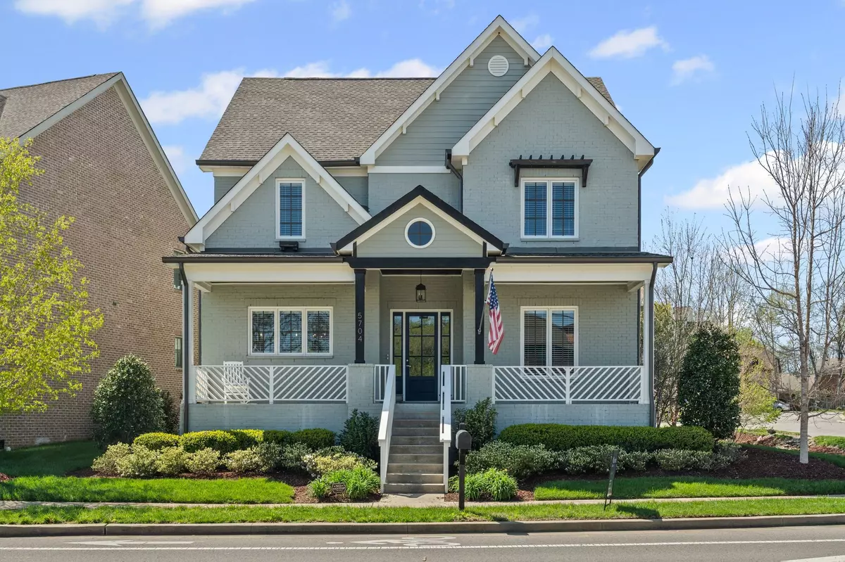 Nashville, TN 37205,5704 Old Harding Pike