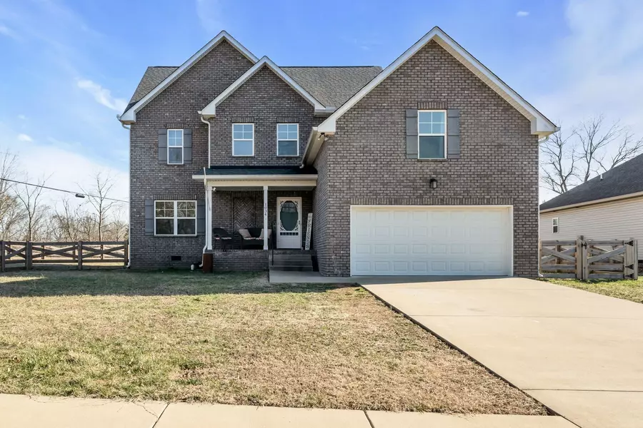 1034 Jonathan Ln, Springfield, TN 37172