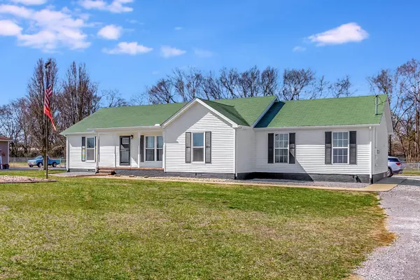 Unionville, TN 37180,107 Sandy Rd