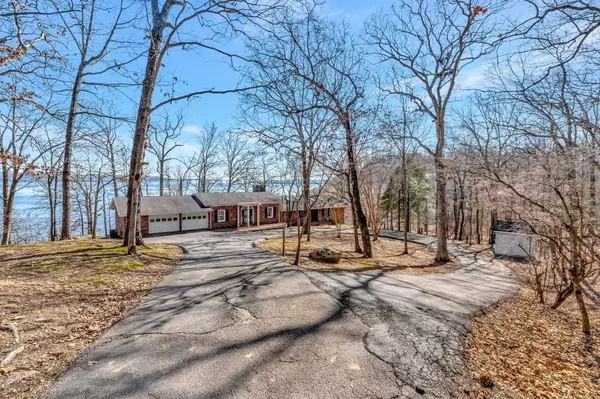 Buchanan, TN 38222,412 Keck Ln