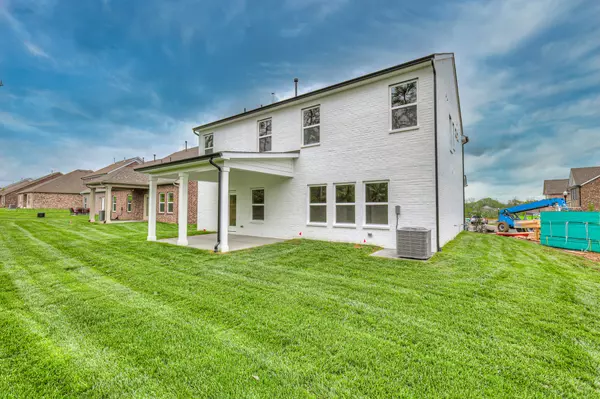 Gallatin, TN 37066,444 Triple Crown Cir