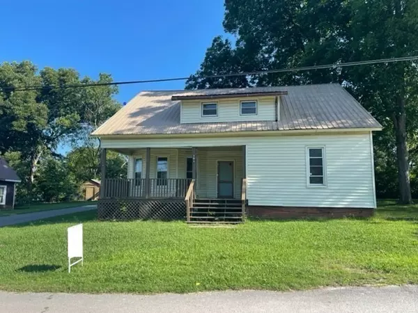 301 Bennett St, Decherd, TN 37324