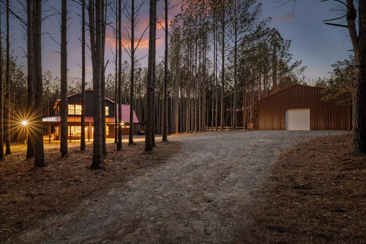 Signal Mountain, TN 37377,1194 Horseshoe Road