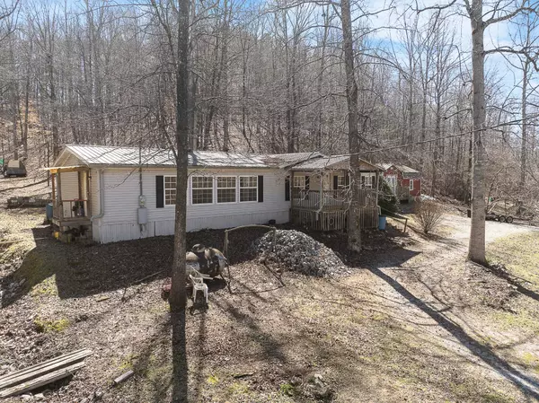 170 Spring Hollow Ln, Parsons, TN 38363