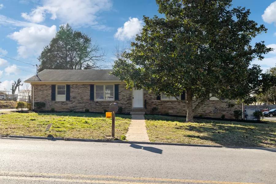 303 Shadow Dr, Shelbyville, TN 37160