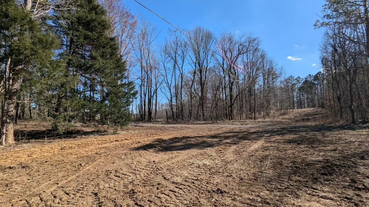 Gainesboro, TN 38562,245 Shady Ln