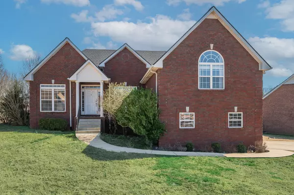 801 Evan Ct, Mount Juliet, TN 37122