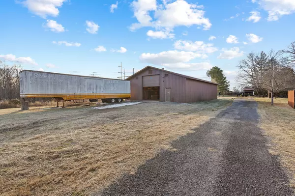 Gainesboro, TN 38562,120 Dudney Hill Ln