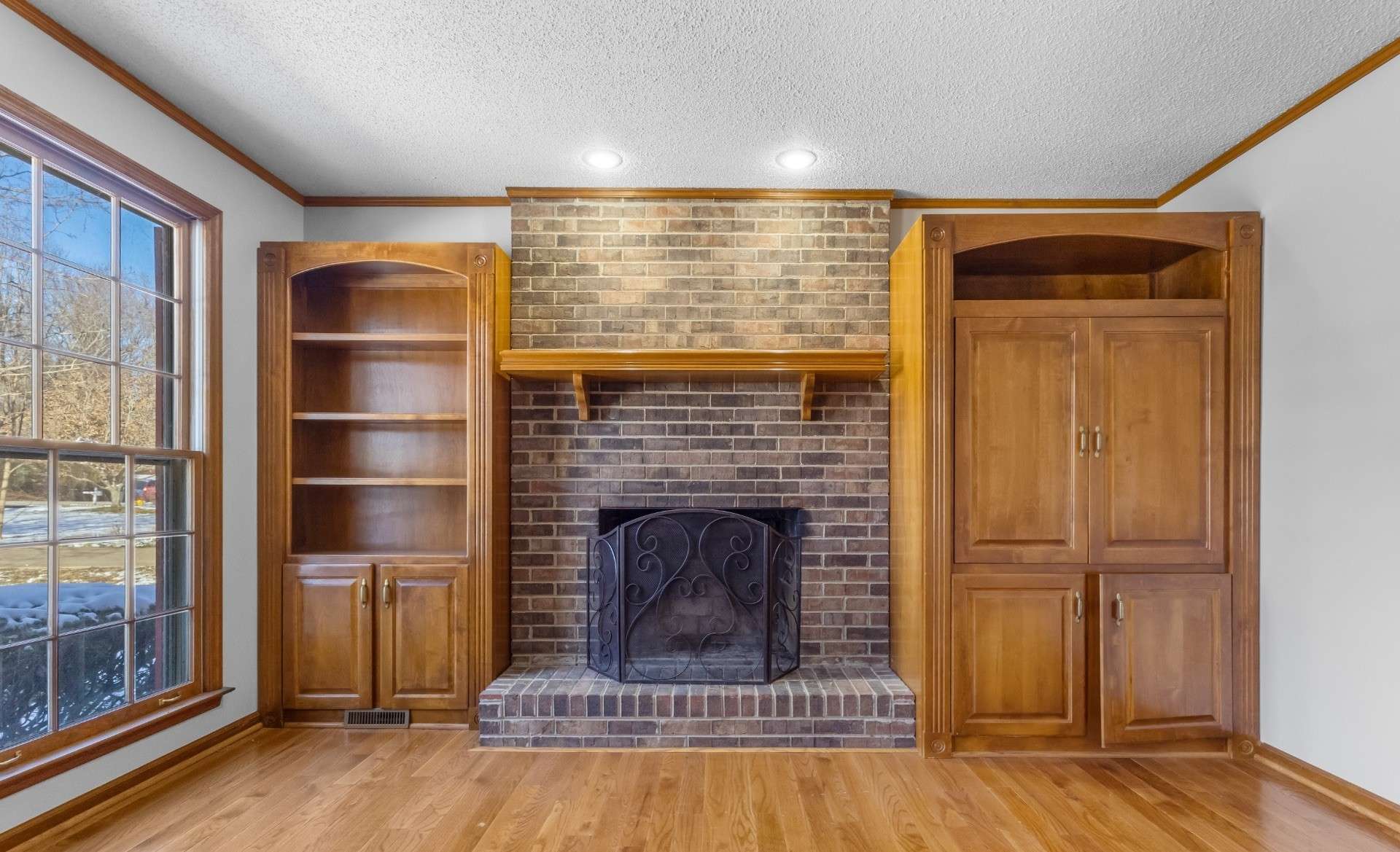 Clarksville, TN 37043,908 Hunter Ln