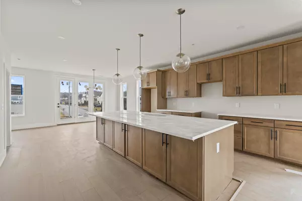 Nashville, TN 37209,112 Zola Aly