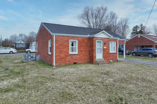 Lafayette, TN 37083,210 Bratton Ave