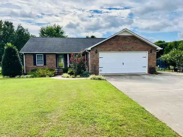 145 Susie Dr, Winchester, TN 37398