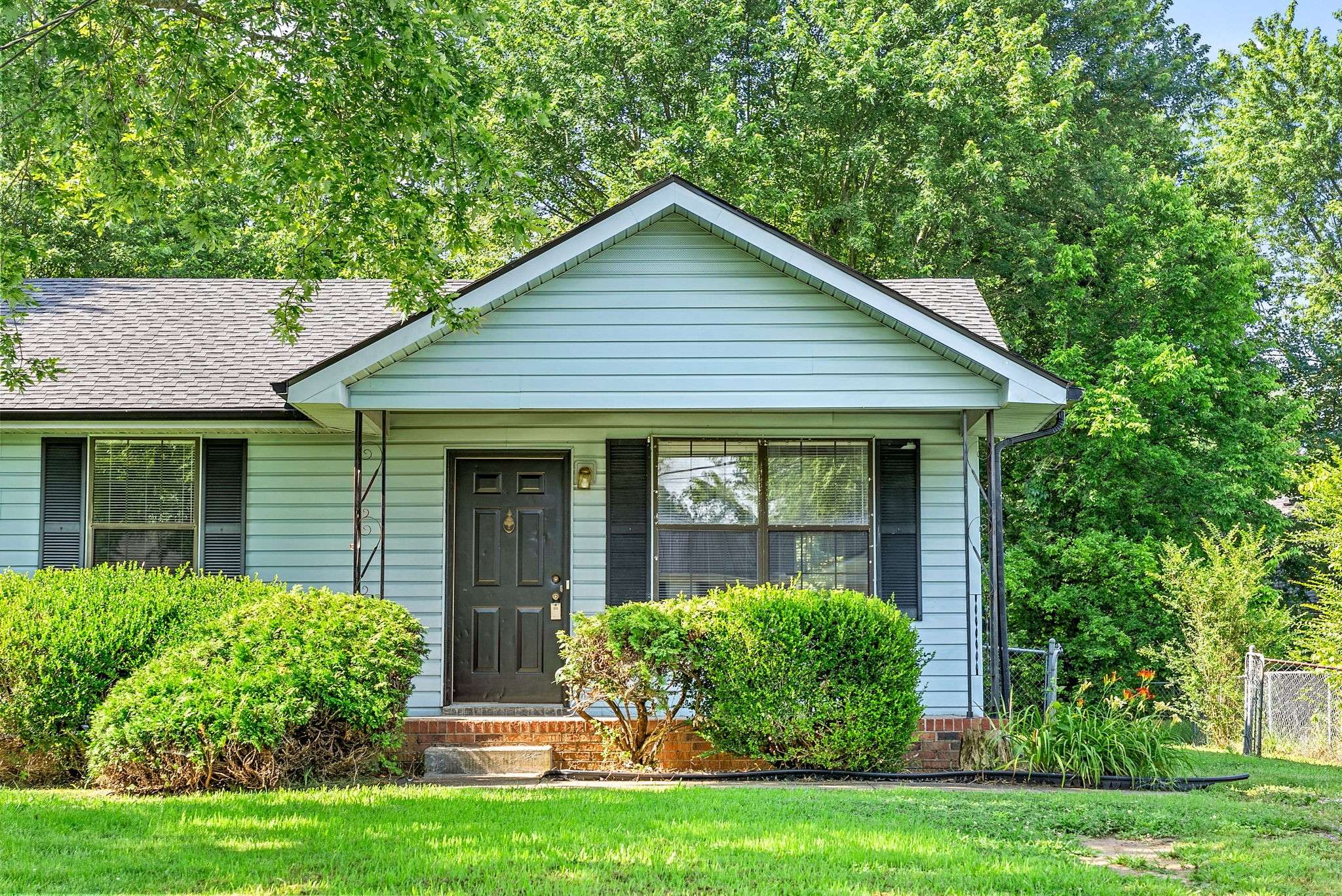 Clarksville, TN 37042,220 Mark Spitz Dr