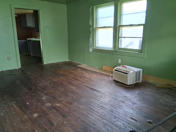 Lawrenceburg, TN 38464,304 Simpson St