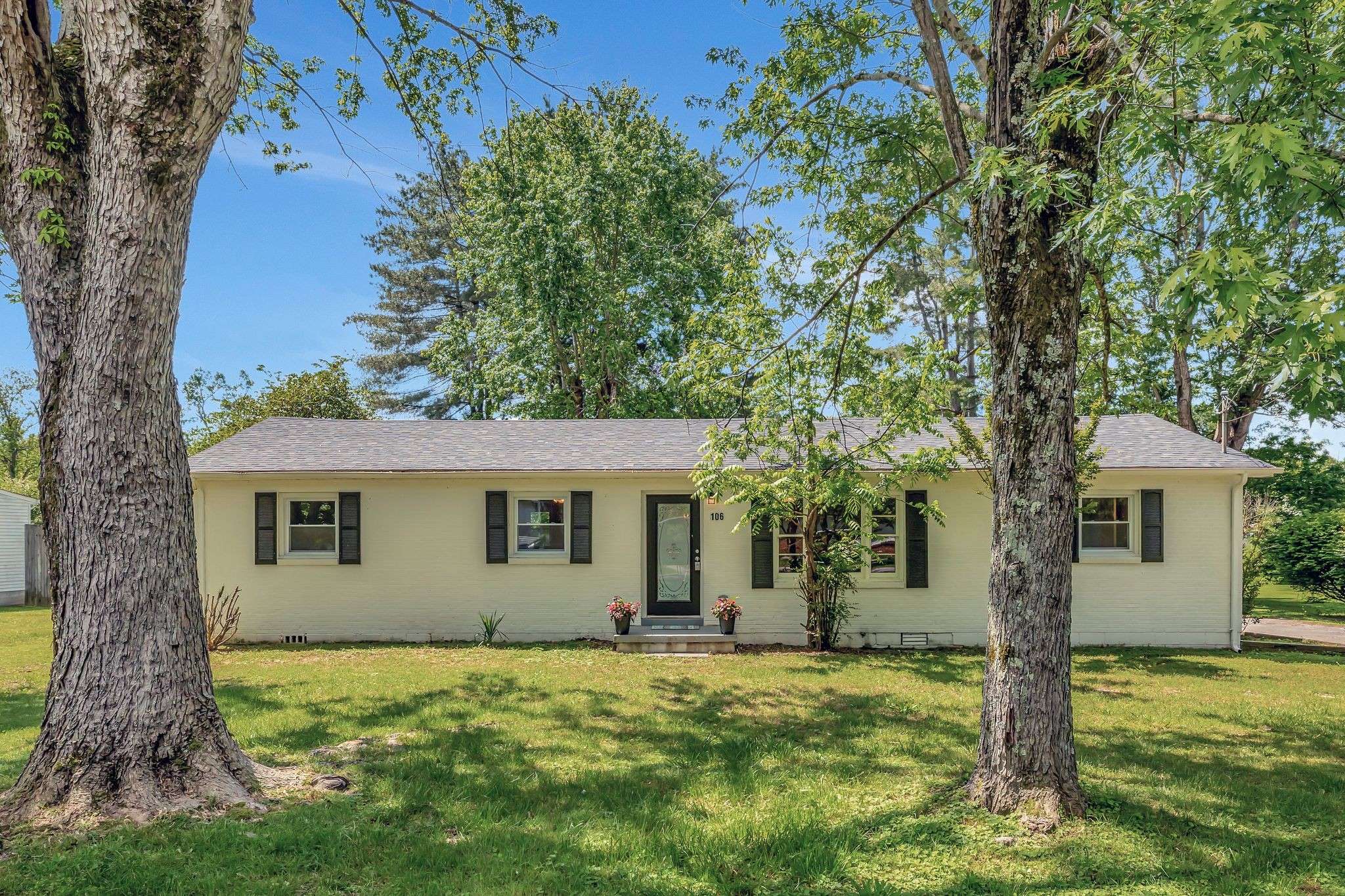 Mcminnville, TN 37110,106 Julian St