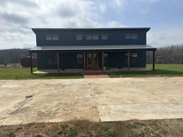 Huntland, TN 37345,180 Schultz Ln