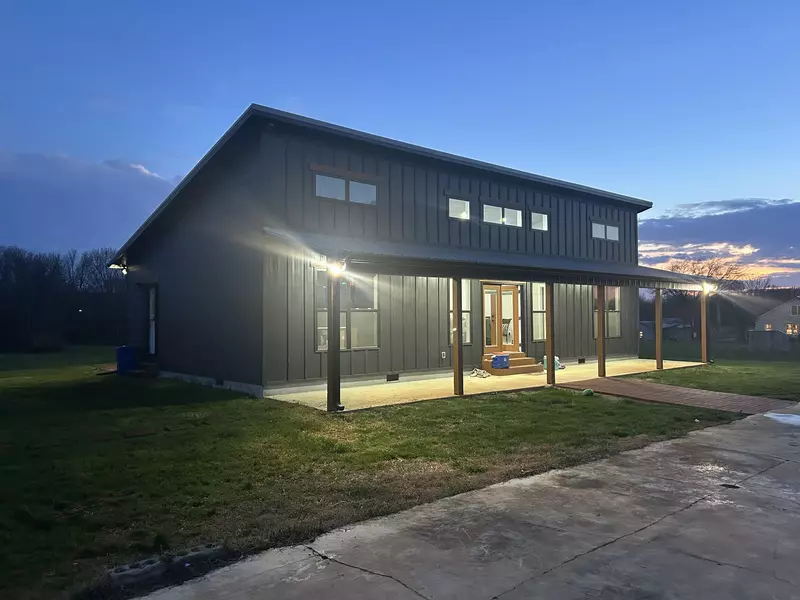 180 Schultz Ln, Huntland, TN 37345