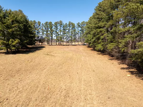 Dickson, TN 37055,2 Old Pond Lane