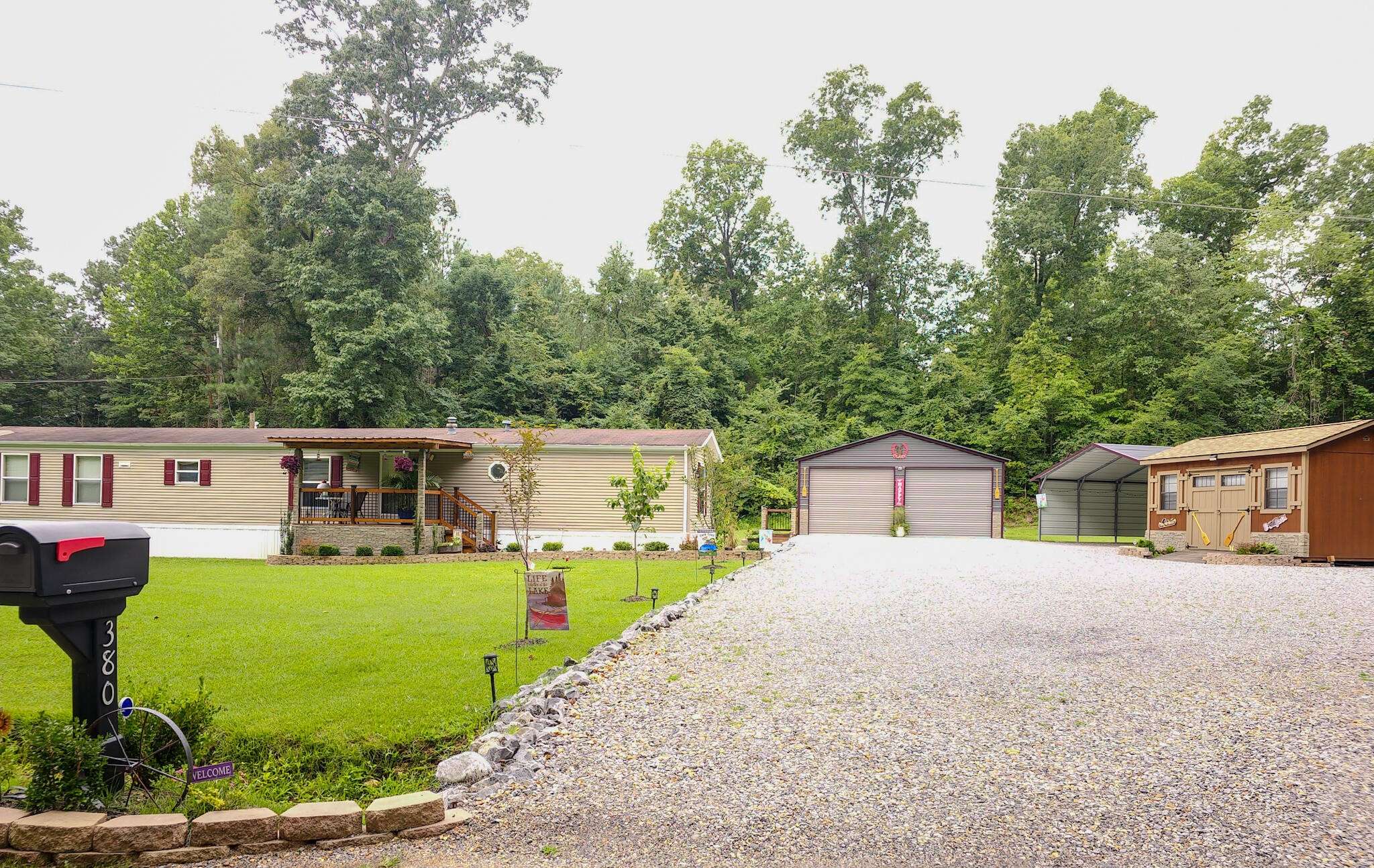 380 Upchurch Dr, Buchanan, TN 38222