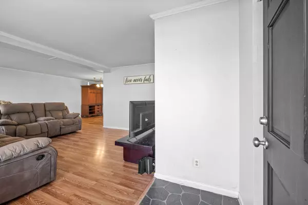 Hopkinsville, KY 42240,211 Crest Dr