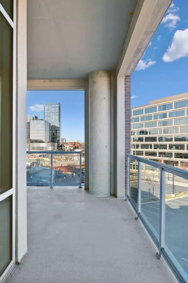 Nashville, TN 37210,20 Rutledge St #107