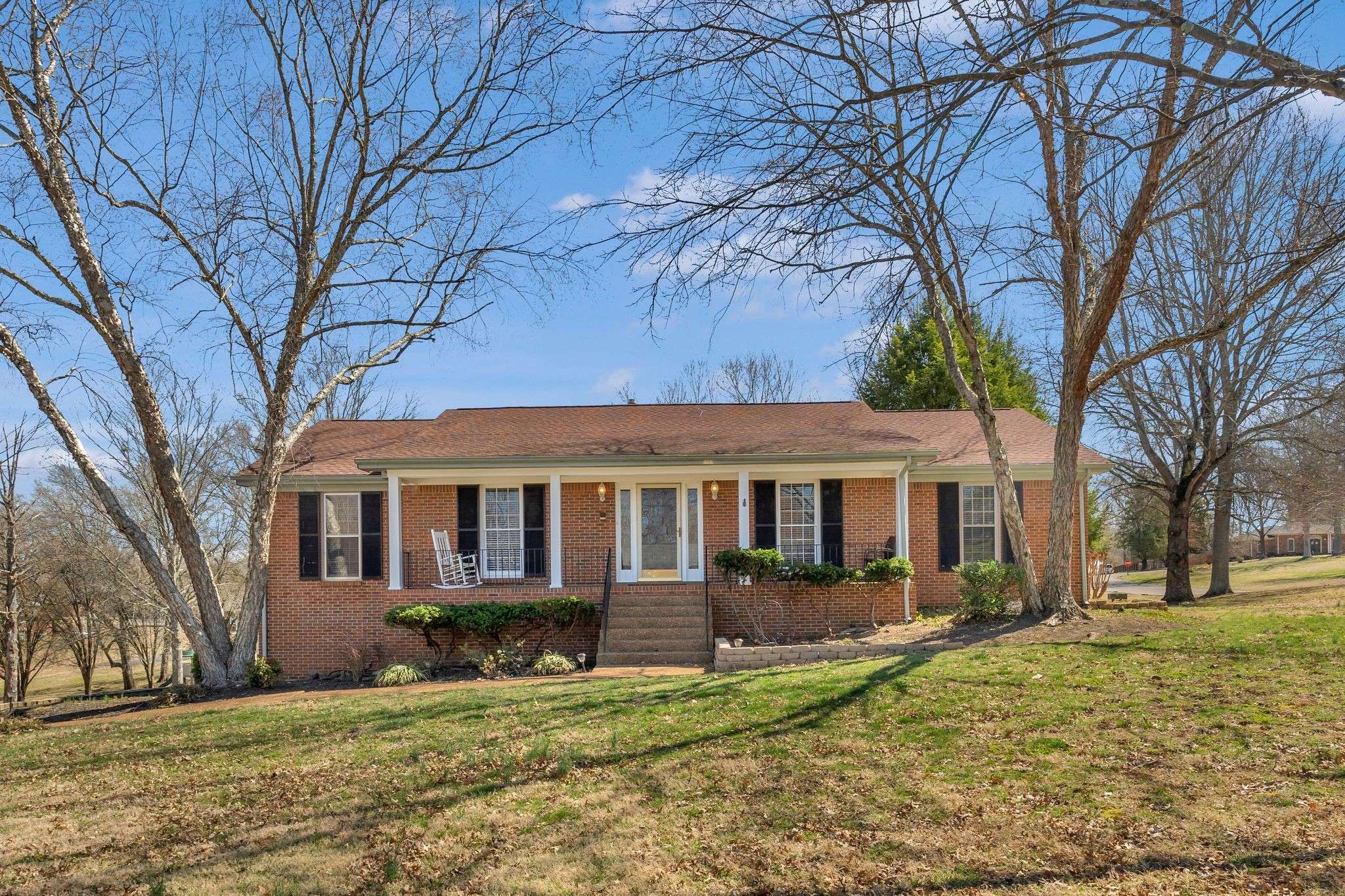 5300 East Bend Dr, Old Hickory, TN 37138