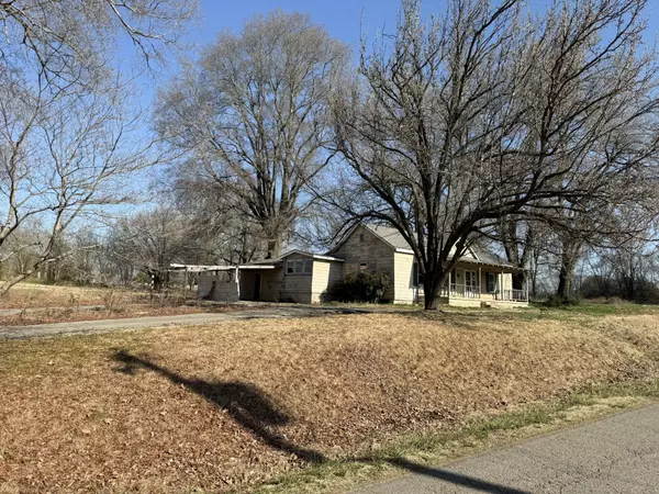 Leoma, TN 38468,151 Old Jackson Hwy