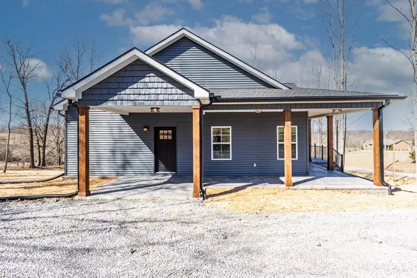 Westmoreland, TN 37186,431 Lauren Ln
