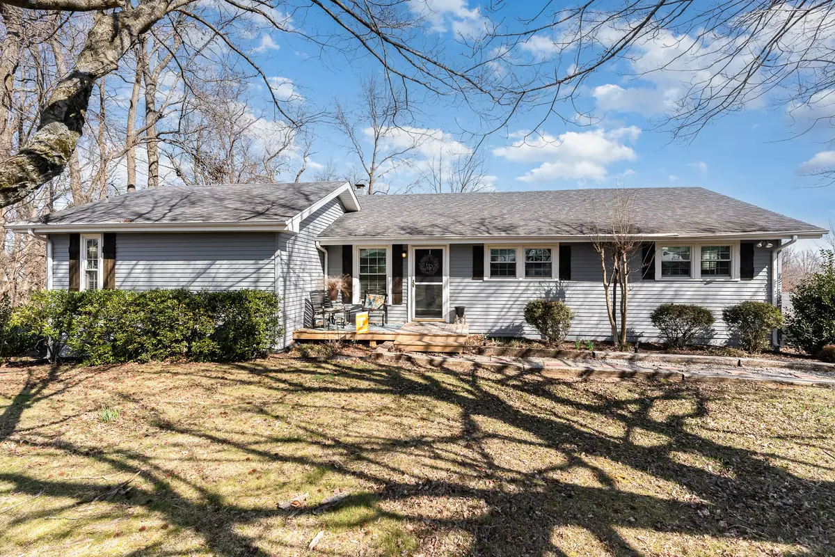 White House, TN 37188,844 McCurdy Road