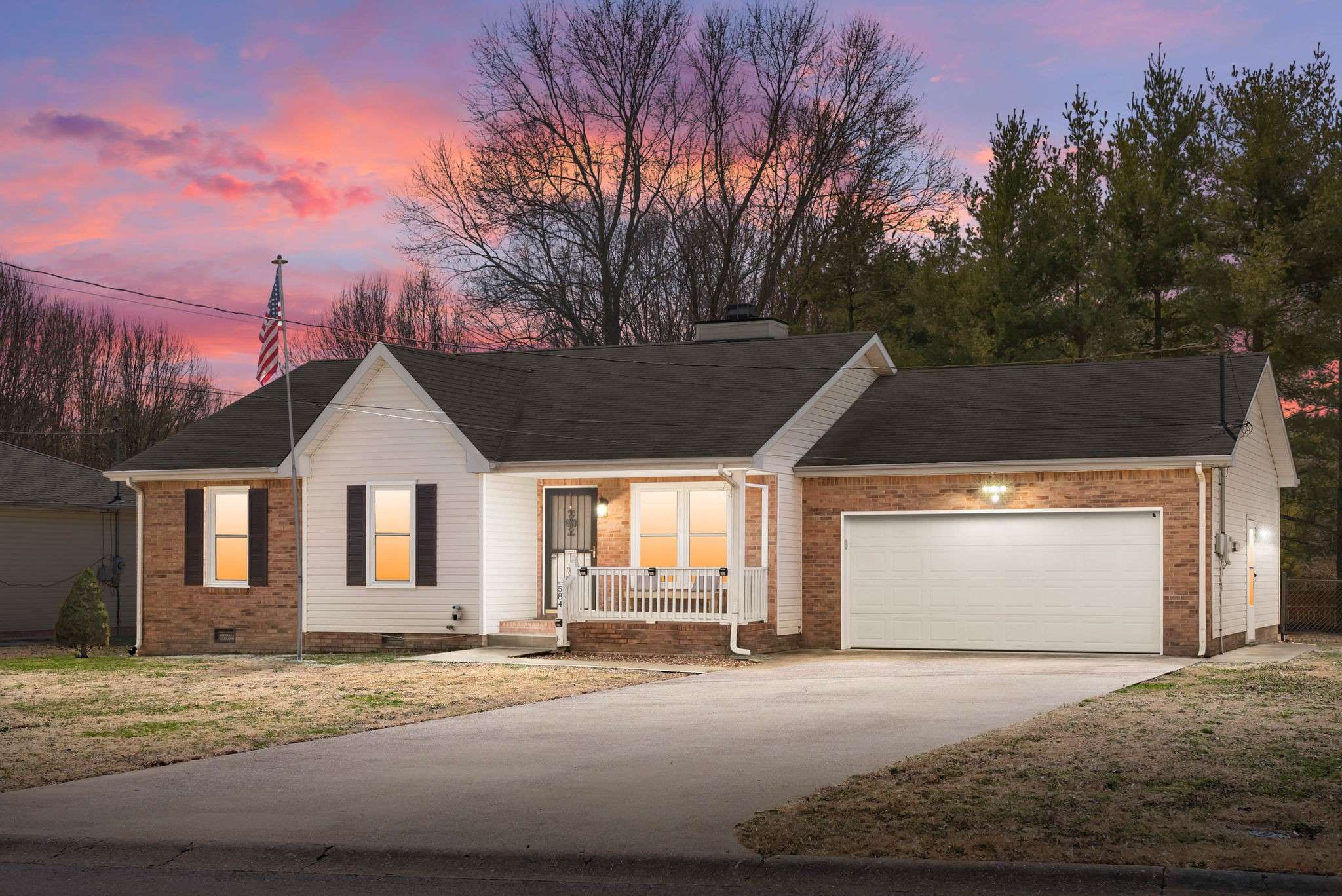 584 Cory Dr, Clarksville, TN 37040