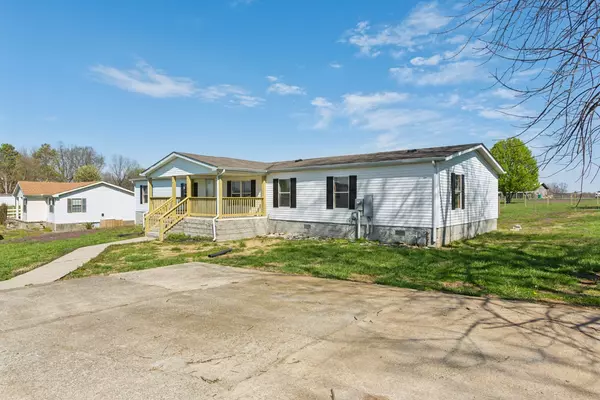 Lafayette, TN 37083,187 Polston Ave