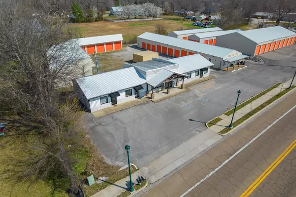Parsons, TN 38363,179 E Main St