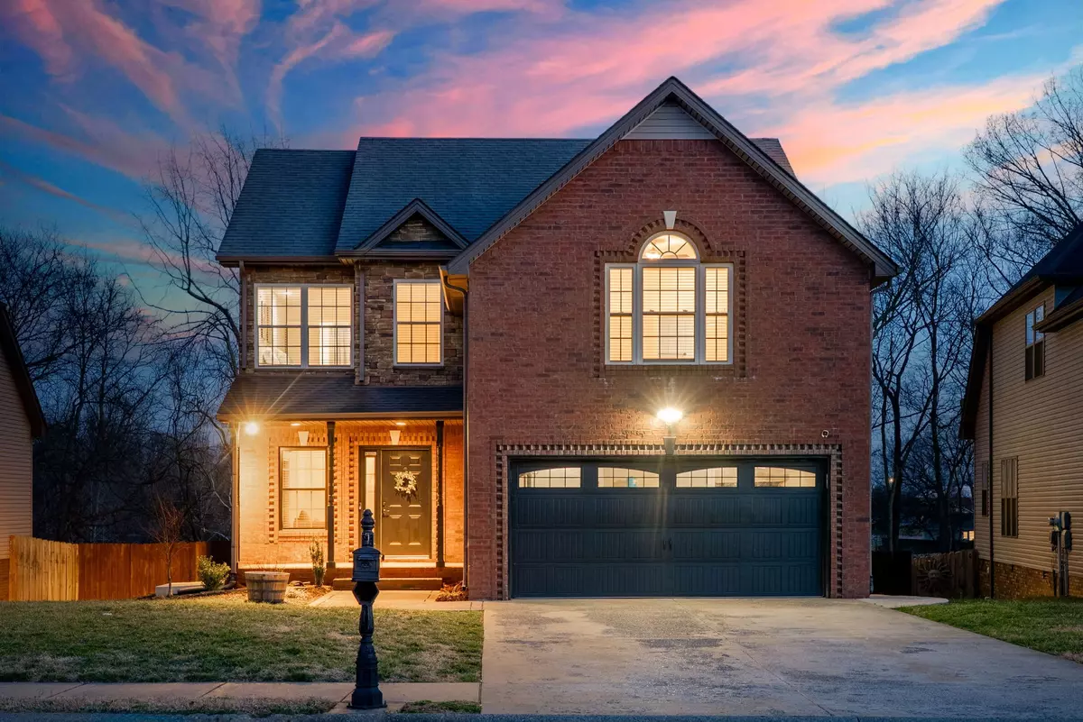 Clarksville, TN 37042,2437 Senseney Dr