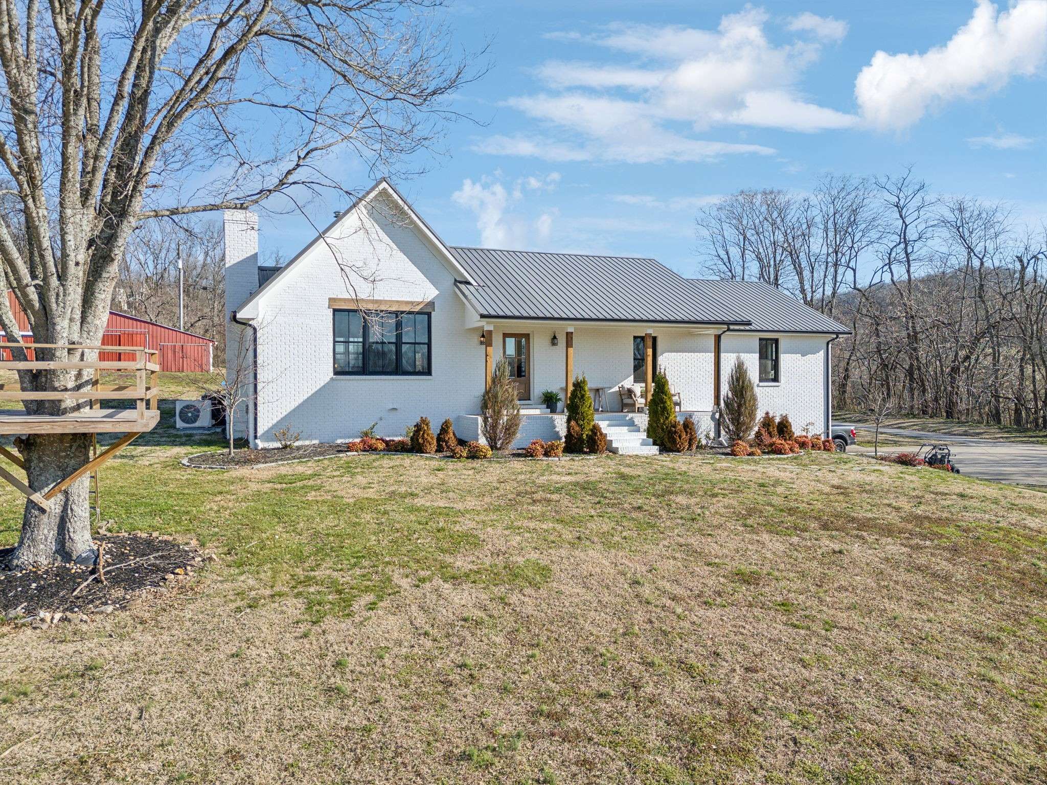 4676 Reed Rd #E, Thompsons Station, TN 37179