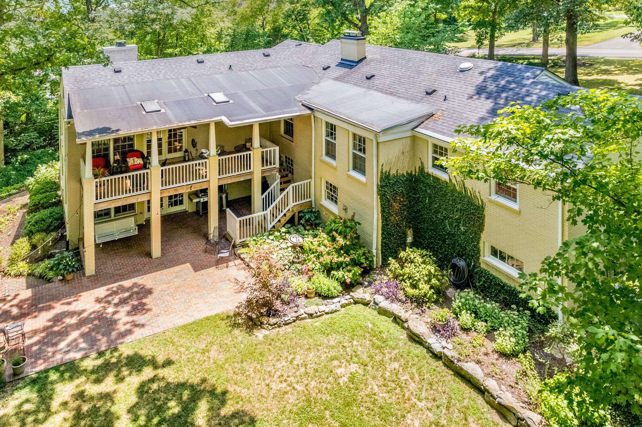 Nashville, TN 37205,416 W Hillwood Dr