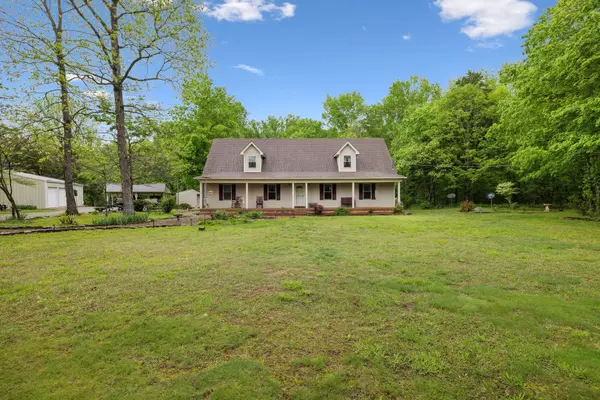 4840 Pyles Rd, Chapel Hill, TN 37034