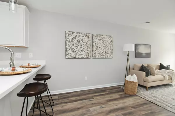 Burns, TN 37029,100 Henry Dr #312