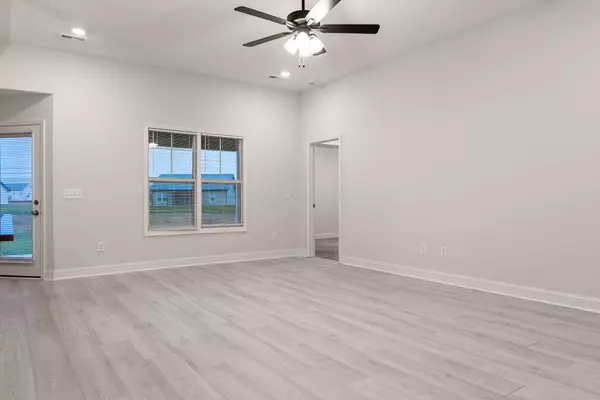 Clarksville, TN 37042,2083 Ireland Way