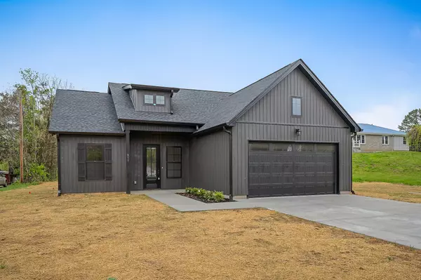 911 Faulkner Springs Rd, Mcminnville, TN 37110