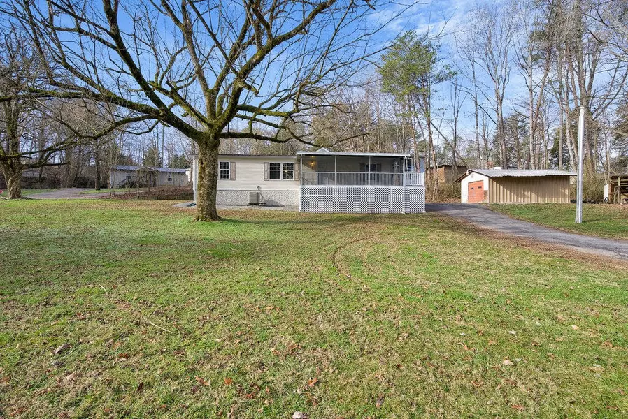 198 Peavyhouse Road, Dayton, TN 37321