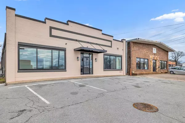 Lebanon, TN 37087,319 E Main St