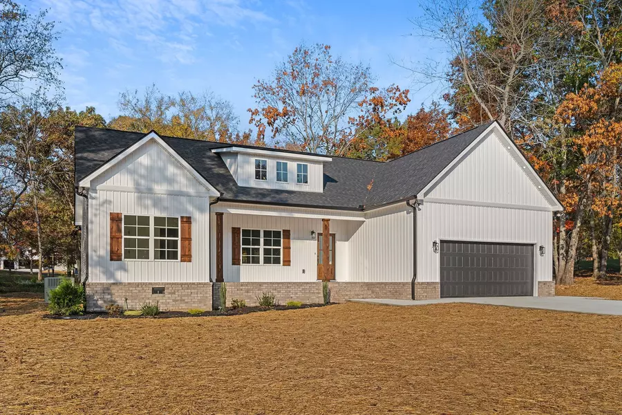 141 Elm Crest Cir, Mcminnville, TN 37110