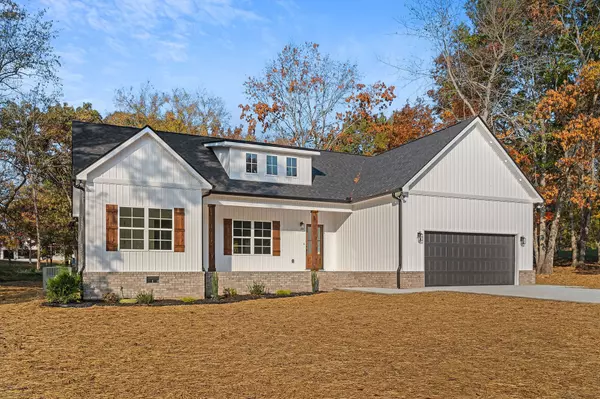 Mcminnville, TN 37110,141 Elm Crest Cir