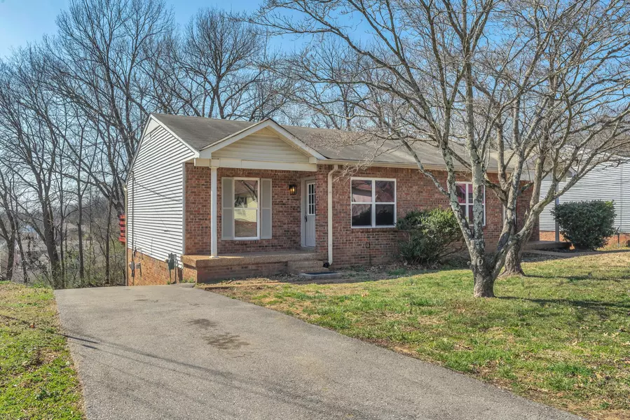 682 Dutchmans Dr, Hermitage, TN 37076