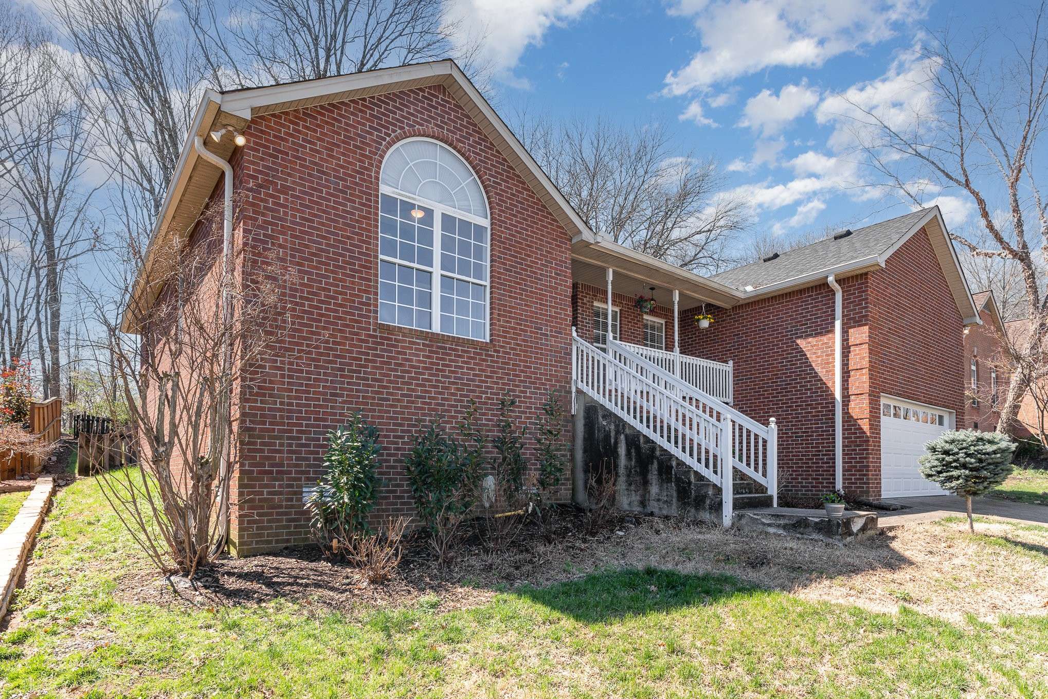 Hendersonville, TN 37075,132 La View Rd
